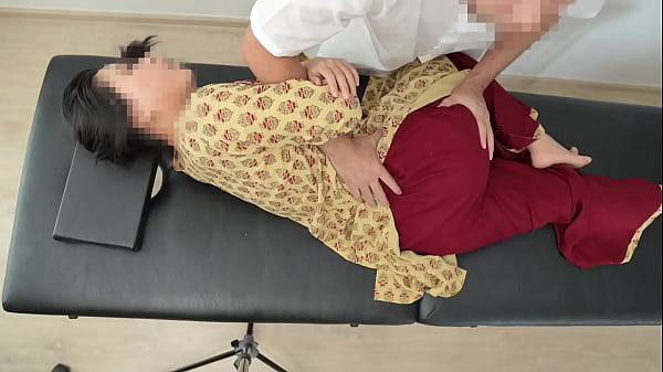 Gadis India Desi, Pijat Panas Bikin Merem Melek