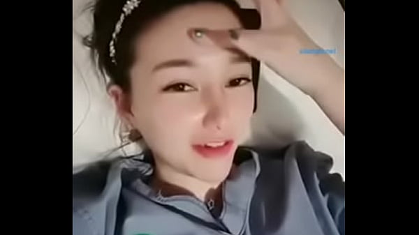 Tonton Langsung Aksi Cewek Asia Bikin Pijatnya Makin Panas, Nggak Kuat Nahan Godaan!