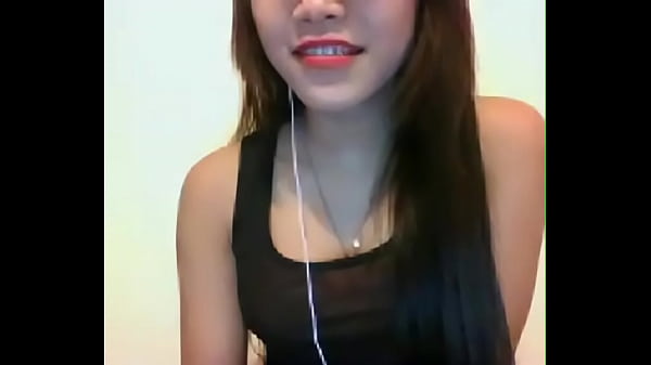 Ngentot Live Camfrog Bareng Pacar Selingan, Hot Banget!