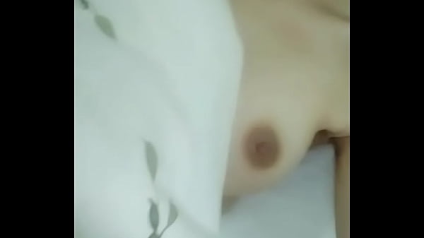 China Y. Xieting (4) – Ngentot Di Atas Meja Kerja, Tetep Enak Biar Digituin Sama Bos.