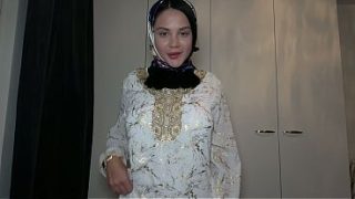 Pov – Ngewein Adik Tiri Muslimah Berhijab Romantis Banget