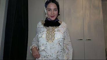 Pov – Ngewein Adik Tiri Muslimah Berhijab Romantis Banget