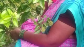 Bhabhi India Di Desa, Ngewe Di Luar Rumah, Panas Dan Basah