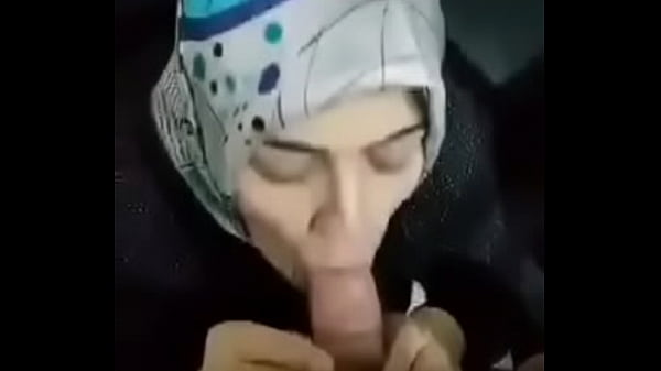 Hijab Dicopot, Kontol Dijilat.