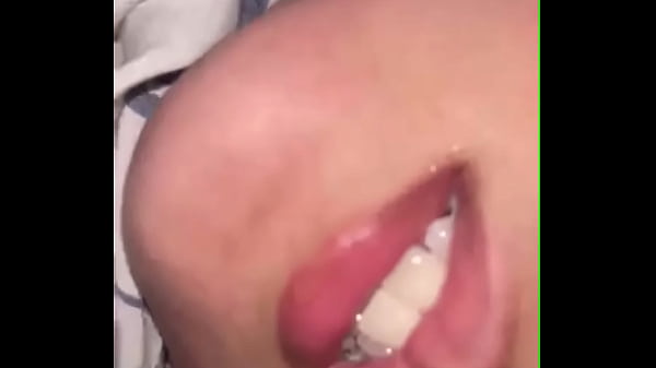 Bokep Indonesia Tante Minta Pijit, Badannya Pegel, Minta Digaruk Bagian Dalem