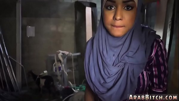 Gadis Arab Dan Wanita Muslim Goyang Pantat Di Titik 23km