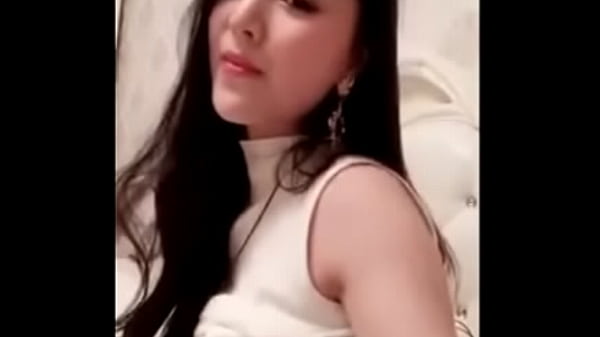 Cewek Lagi Mainin Memek Sendiri Sampe Basah Kuyup