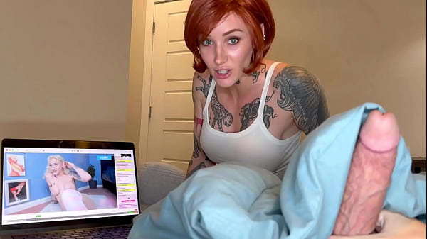 Ibu Tiri Ngintip Kamu Coli Liat Adik Tiri Di Webcam, Bikin Makin Panas