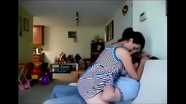 Tonton Video Panas Cewek India Digauli Di Kamar Amatir