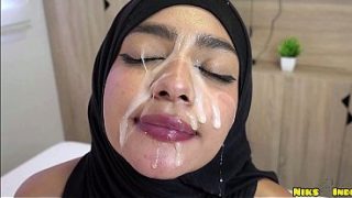 Muslimah Berhijab Abg Digebukin Keras Sampe Crot Berceceran