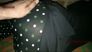 Adik Cewek Lagi Digenjot Sama Pacarnya, Suara Desahan Panas Bahasa Hindi.
