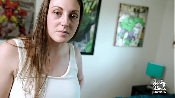 Ibu Tiri Atasi Ereksiku Pakai Dada Montoknya – Melanie Hicks