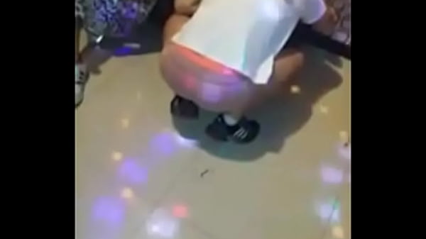 Nge-rock Di Karaoke, Celana Dalam Dibuka Liar – Video Hot Korea – Situs Colmek