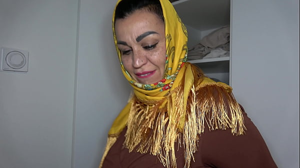 Ngewe Ibu Tiri Arab Berbokong Besar Pake Hijab – Sange Abis