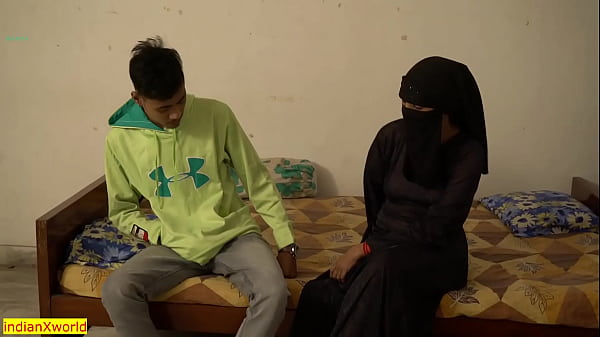 Cewek Hijab India Ngentot Sama Temen Suami! Bini Gue Digebukin