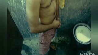 Bini Kakak Ketemu Adik Ipar Lagi Colmek Di Kamar Mandi