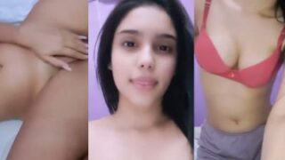 Puneri Cewek Maharashtrian Bugil Total, Jari Mainin Memek Basah.