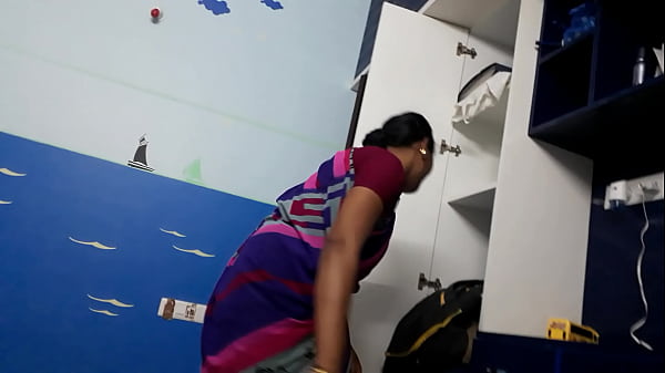 Maid Baru Si Desi, Pelayan Seksi Yang Bikin Makin Pengen.