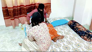 Desi Bhabhi Main Dildo Dal Ke Chudai Karti Hai