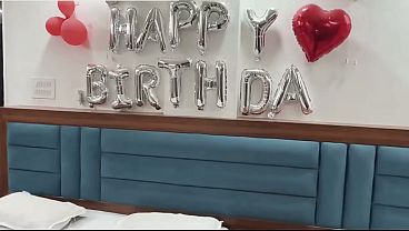 Bhabhi Ne Birthday Pe Dewar Ko Surprise Diya, Apni Gili Chut Gift Karke.