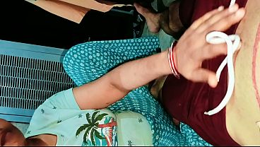 Desi Bhabhi Lagi Ngewe Ketat, Suara Erangan Hindi Jelas, Orgasme Sambil Loncat-loncat Di Kontol Gede.