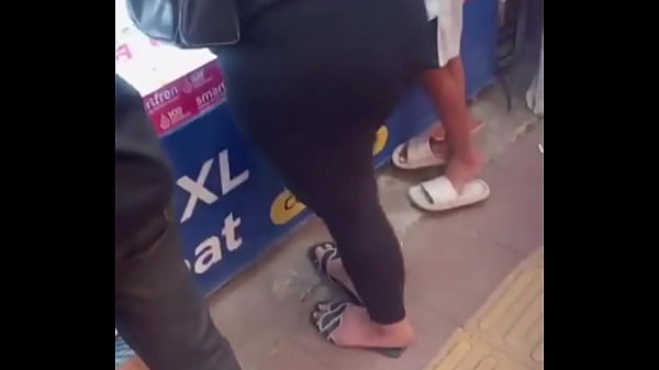 Bokep Indo Nemenin Binor Belanja, Malah Ngaceng Di Warung