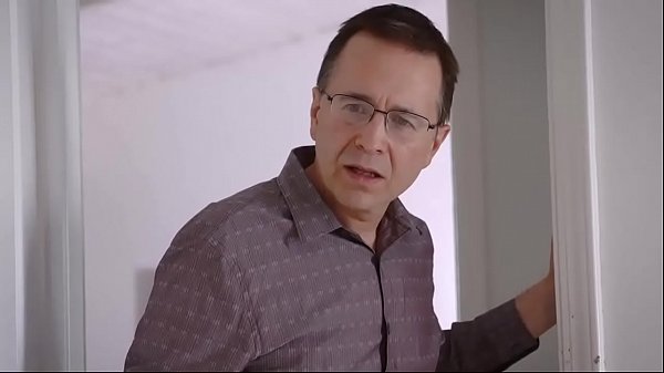 Ngocok Memek Ibu Tiri Hot Di Hari Ultahnya