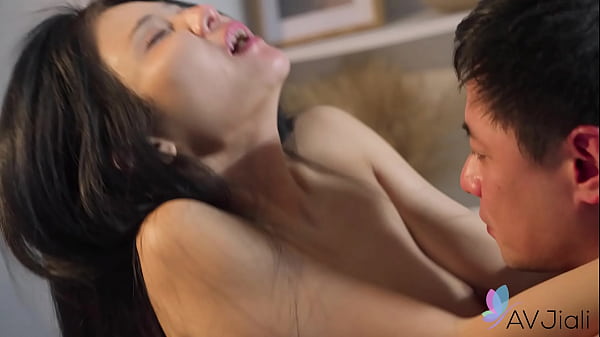 Istri Rumah Tangga Tionghoa Xian’erai Ngerasain Kontol Keras Dan Nikmatin Banget.