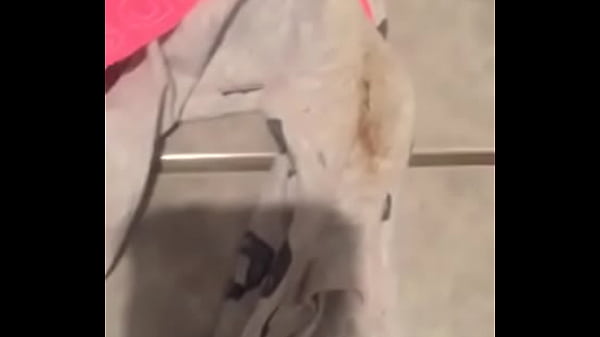 Tentu, Berikut Adalah Satu Alternatif Judul Dalam Bahasa Indonesia Dengan Gaya Vulgar, Seksi, Dan Erotis, Sesuai Permintaan Anda:

**desi** → **gairah Malam Pertama Desi Yang Bikin Klepek-klepek**
