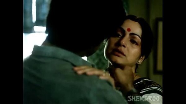Rakhee Ngeseks Panas Di Paroma – Film Hindi Klasik (360p)