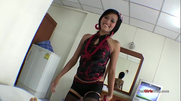 Ngentot Cakep Abis Dari Lonte Thailand Yang Bikin Meleleh