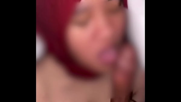 Bokep Indonesia Ngentot Memek Sempit, Kontol Gede, Jilbab Merah Bikin Makin Liar