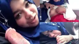 Tante Jilbab Ngocok Kontol Di Dalem Mobil, Nafsu Banget.