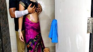 Video Mesum Bhabhi Digebukin Adik Ipar Di Kamar Mandi