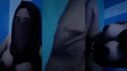 Wanita Bercadar Coklat Dengan Toket Gede Yang Bikin Ngilu