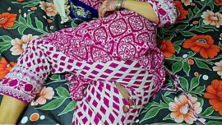 Ibu Tiri Celana Ketatnya Sobek, Lalu Anak Tiri Memekin Ibu Tiri Pake Pantat Bulat.