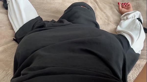 Pembantu Arab Bikin Kliennya Tegang, Pake Memek Sempit Dan Toket Gede