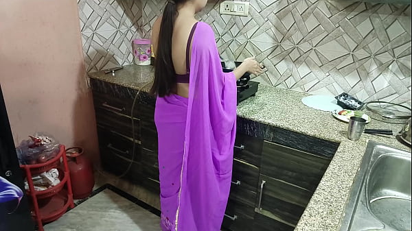 Desi India Ibu Tiri Kejutan Anak Tiri Vivek Di Ulang Tahunnya Dengan Bicara Kotor Pakai Suara Hindi