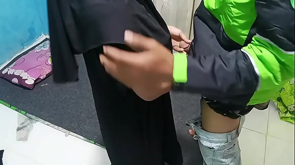 Prank Ngajak Ojol Ngentot, Bikin Dia Tegang
