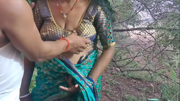 Desi Hot Santhali Bhabhi Di Luar Rumah Lagi Main-main Sange