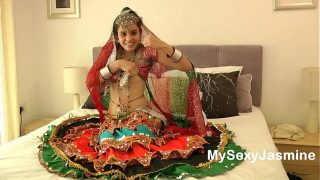 Jasmine Mathur, Cewek India Gujarat Goyang Garba Bikin Crot Penuh Nafsu