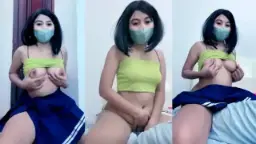 Yuliana Buka-bukaan Pamer Teteh Sama Memek Basah
